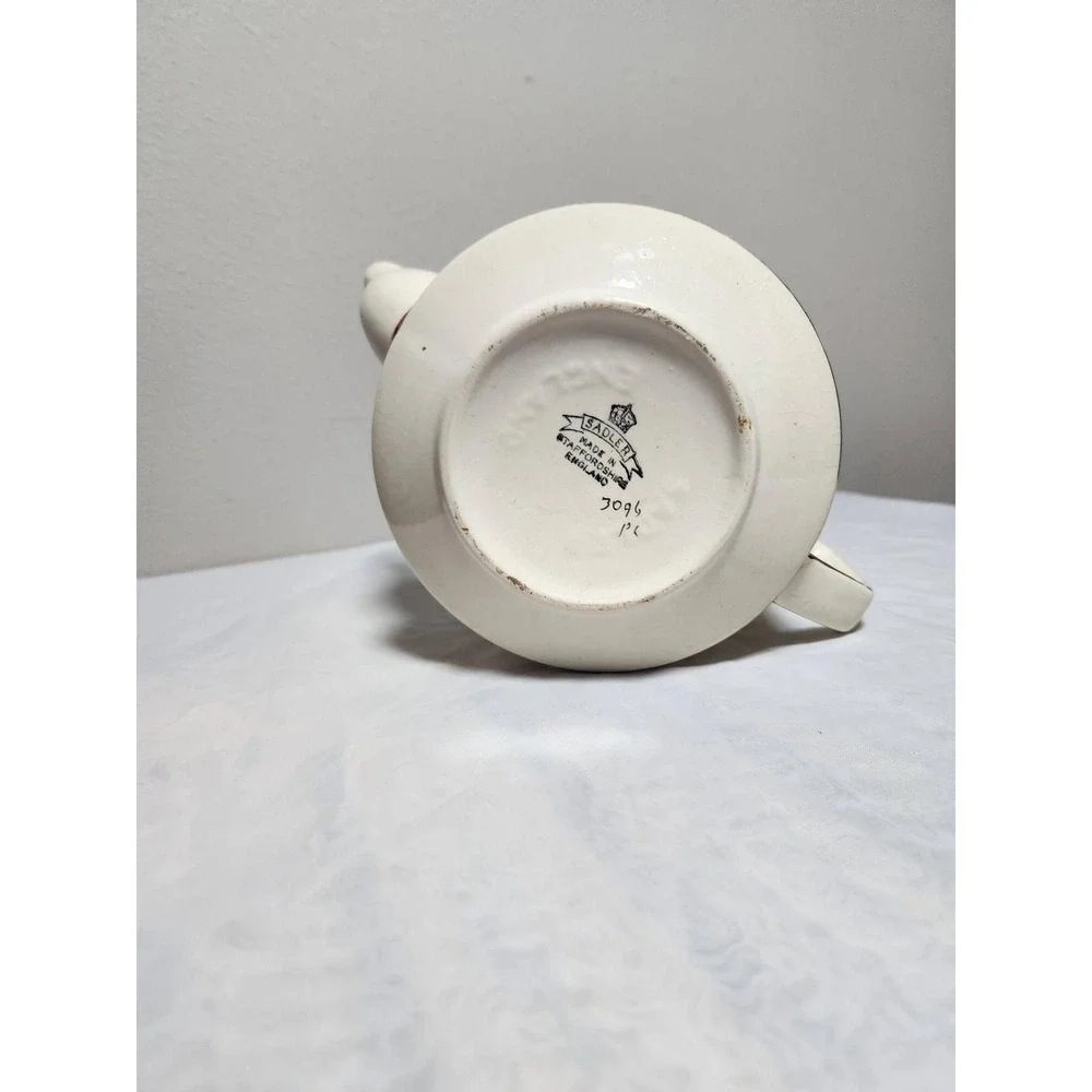 Vintage Sadler Staffordshire England Teapot Gold Gilt Filigree Cream 3094